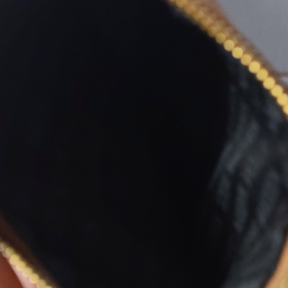 Steve Madden Tan Small Zip Up Make Up Holder Travel Size 5H X 7L - Picture 6 of 7